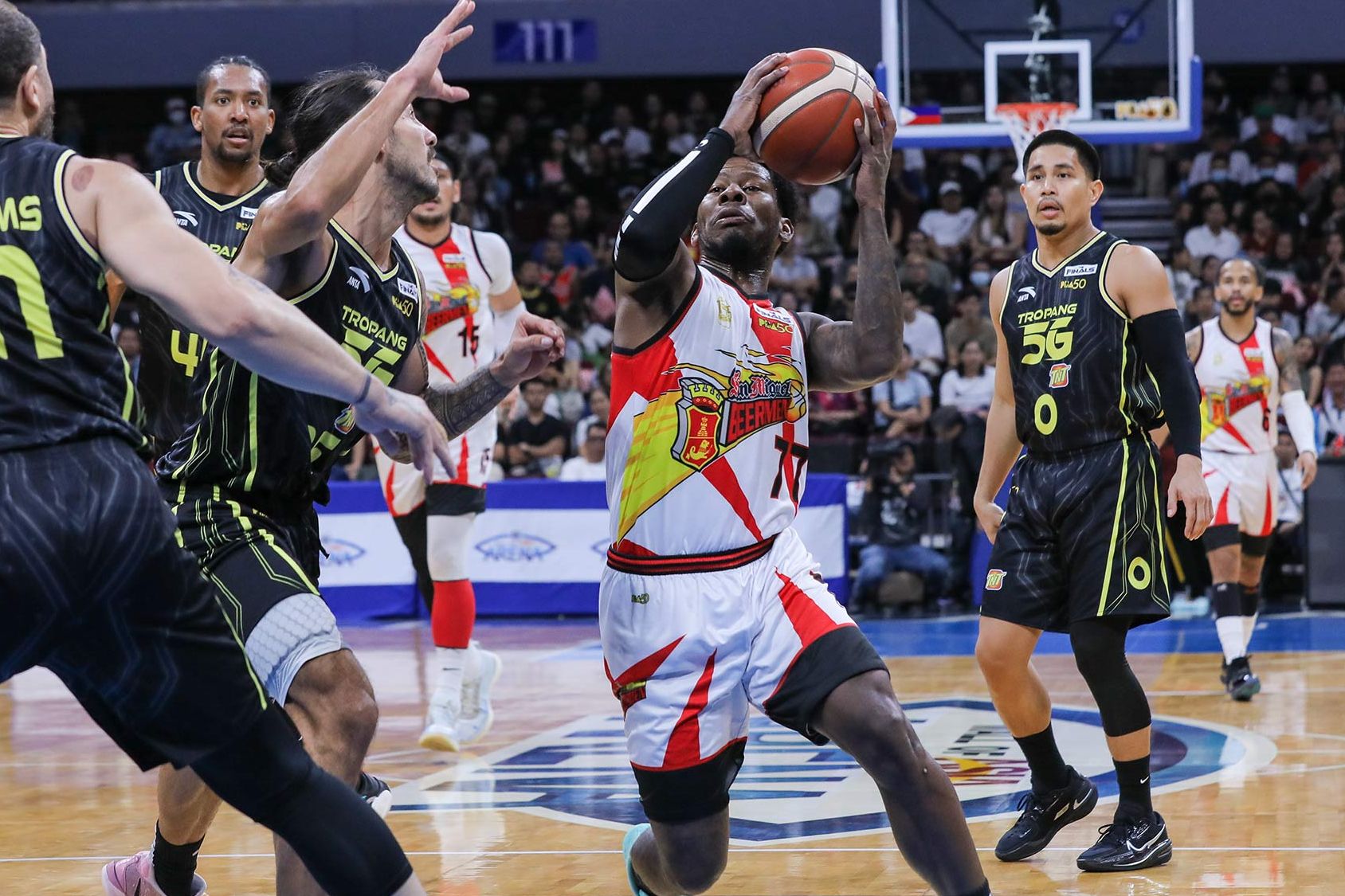 CJ Perez turns MOA into his stage as San Miguel steals Game 3 from TNT