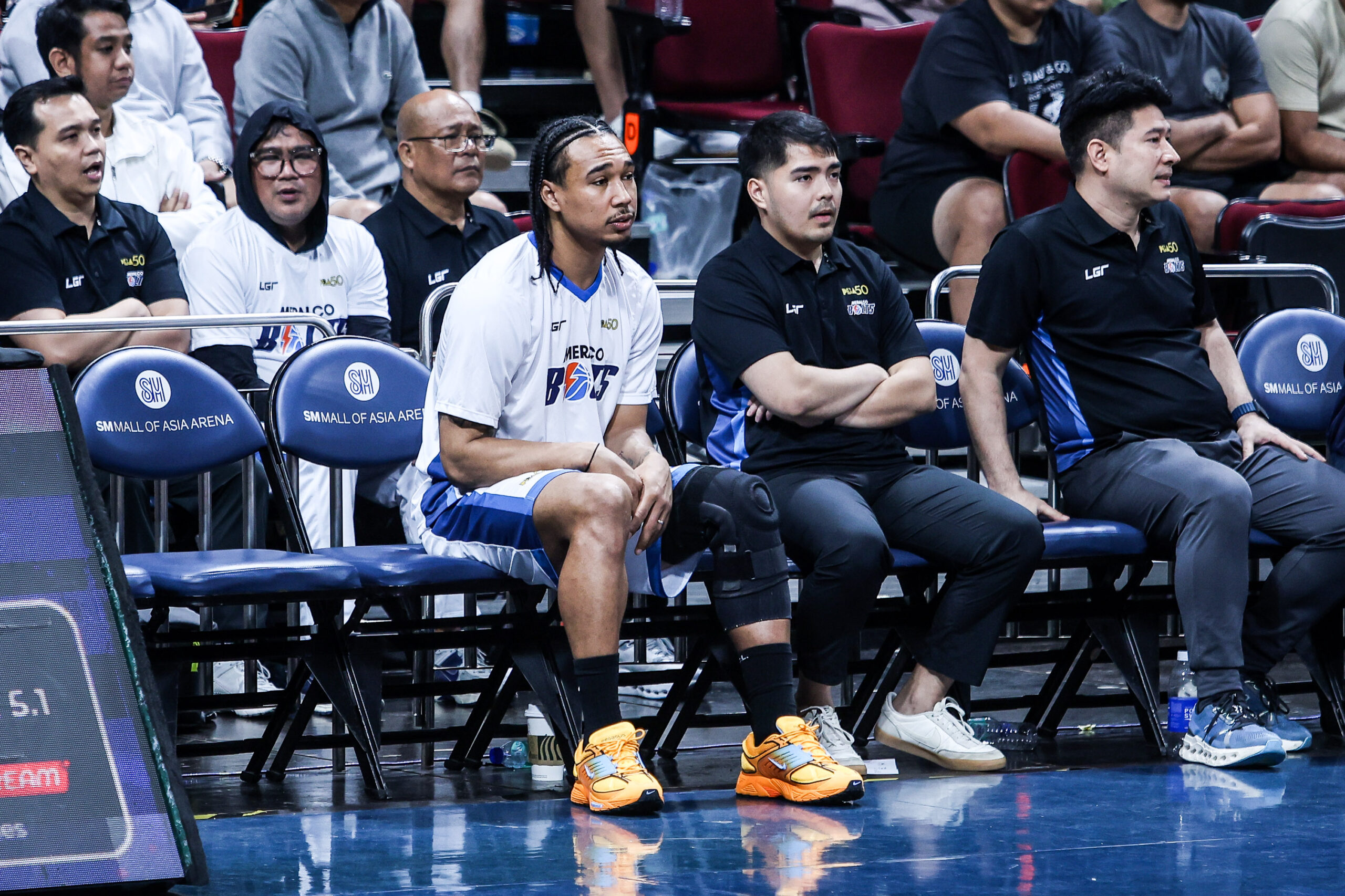 Chris Newsome stays in the fight as Meralco faces do-or-die without star guard 