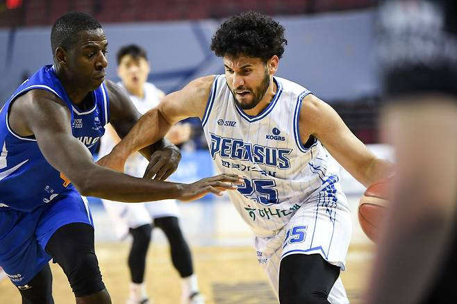 San Miguel keeps door open for Bennie Boatwright return, but KBL stint poses as challenge 