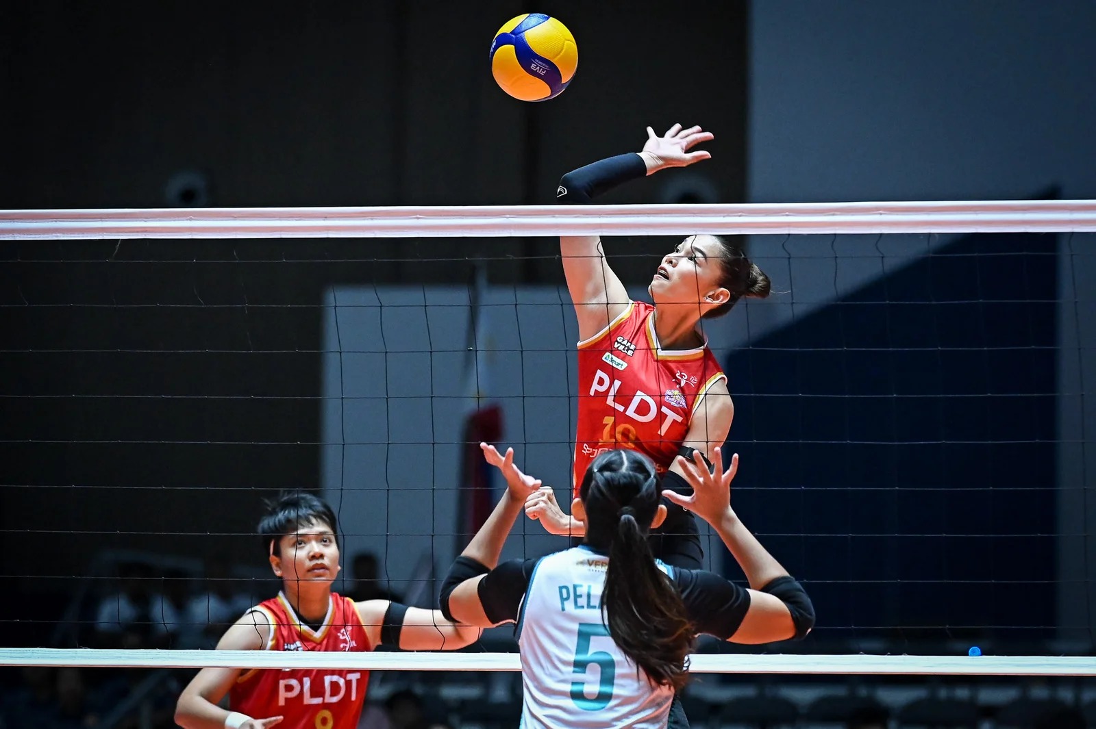 Majoy Baron credits teamwork for PLDT’s dominant net defense in the PVL