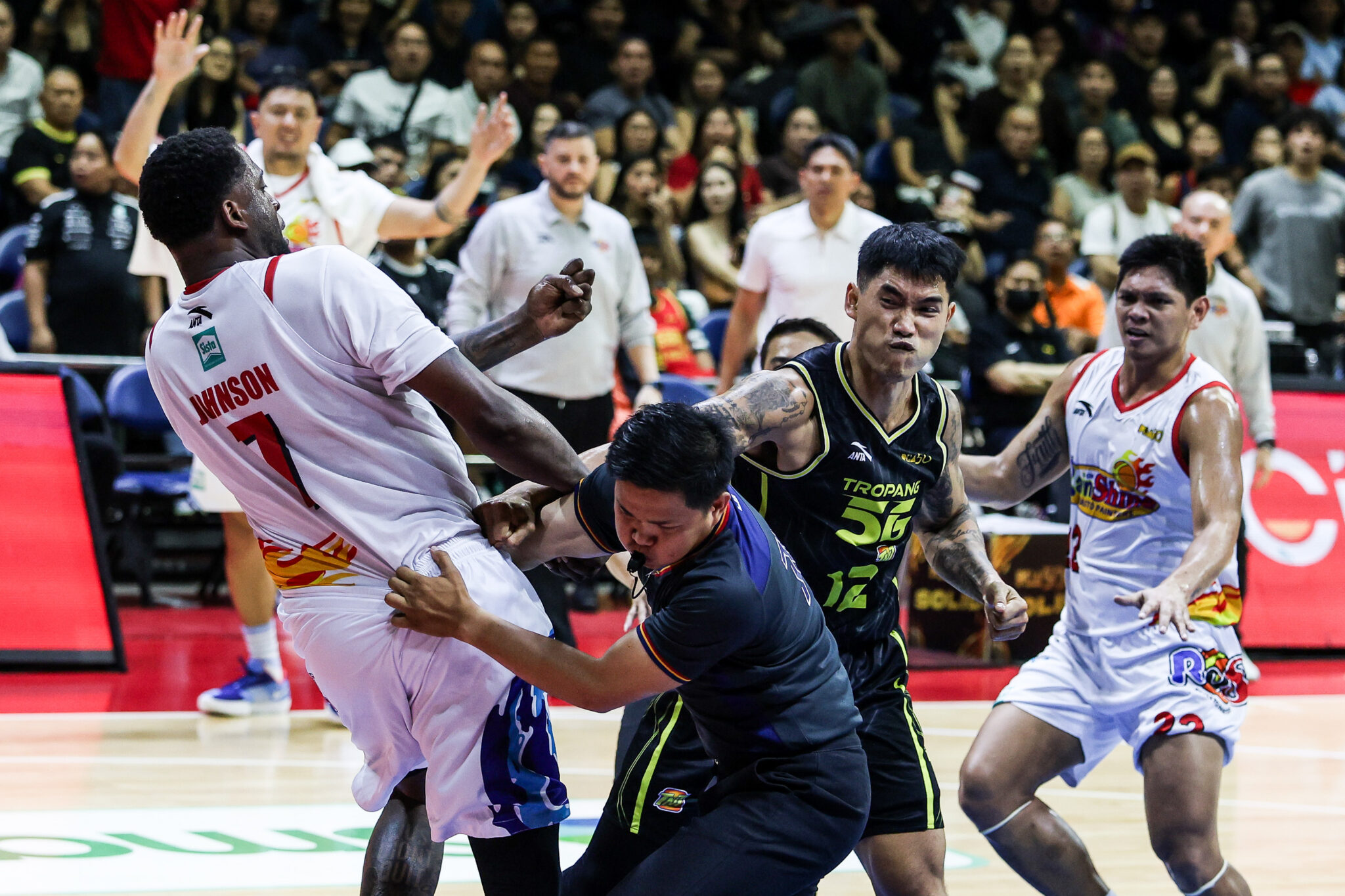 PBA hands suspensions, hefty fines after Glenn Khobuntin–Jaylen Johnson altercation