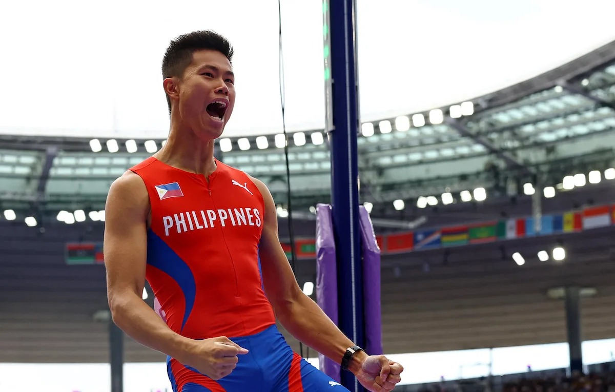 “If I could, I would be a hurdler”: Pole Vault icon EJ Obiena on his first love in athletics