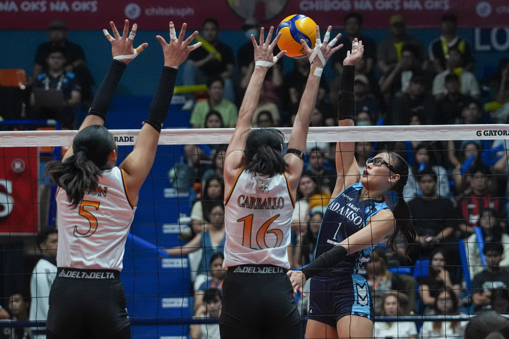 Final Four race tightens as UAAP Season 88 Women’s Volleyball hits boiling point