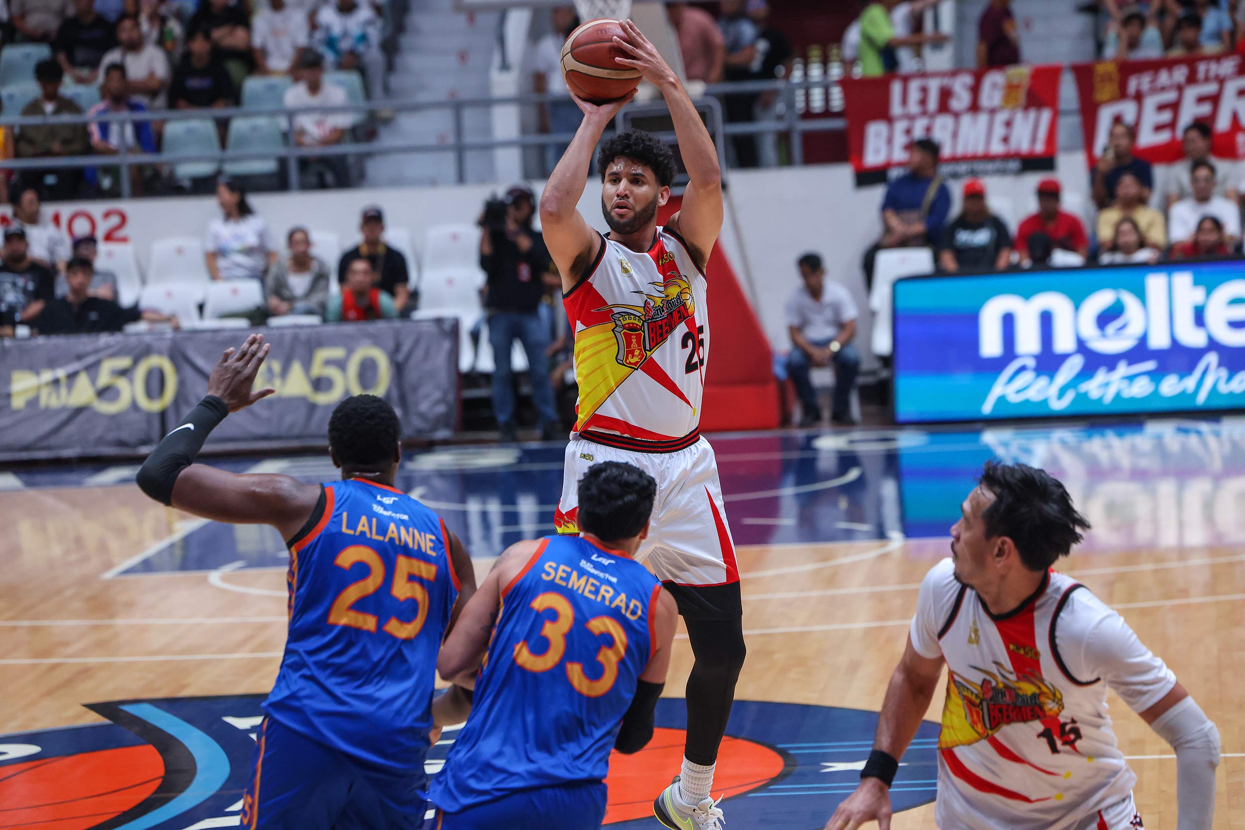 Leo Austria is confident Bennie Boatwright can turn San Miguel’s PBA season around 
