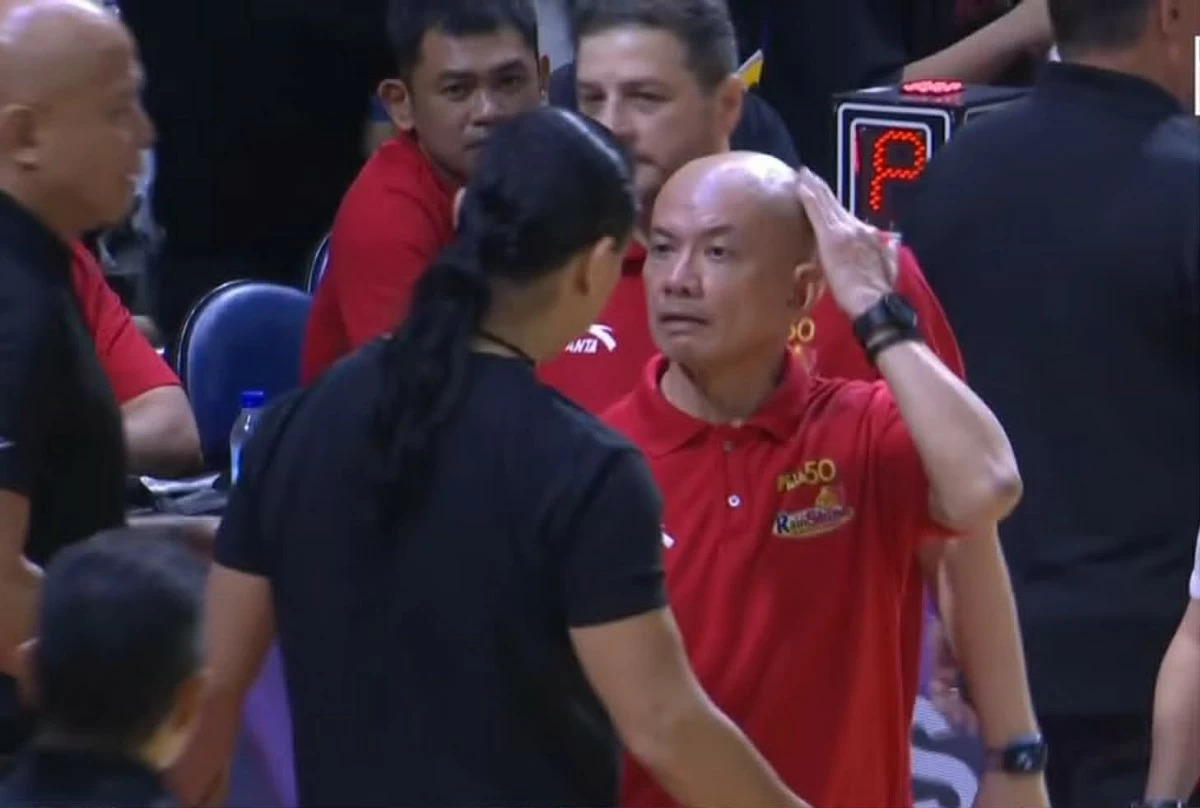 “Tinawag niya akong ‘ulol’: Yeng Guiao calls out Alfrancis Chua after heated Game 4 clash 