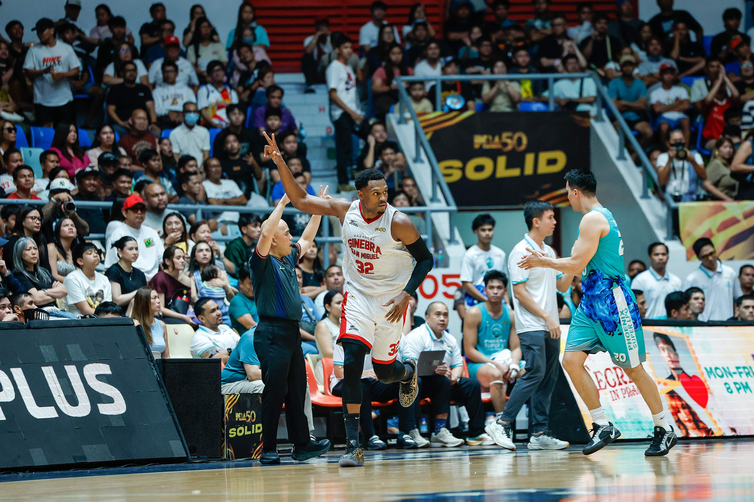Justin Brownlee injury watch looms over Barangay Ginebra as semifinal match with Rain or Shine begins