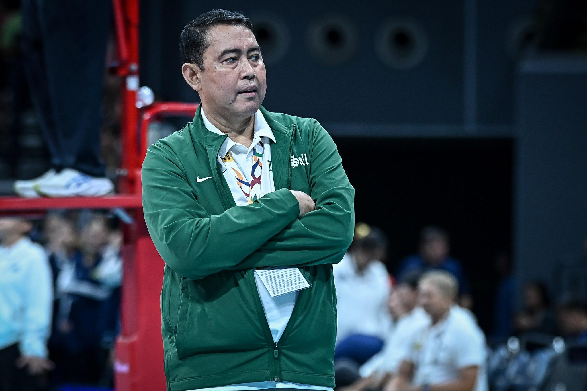 Ramil de Jesus banners four volleyball Coaches of the Year honorees