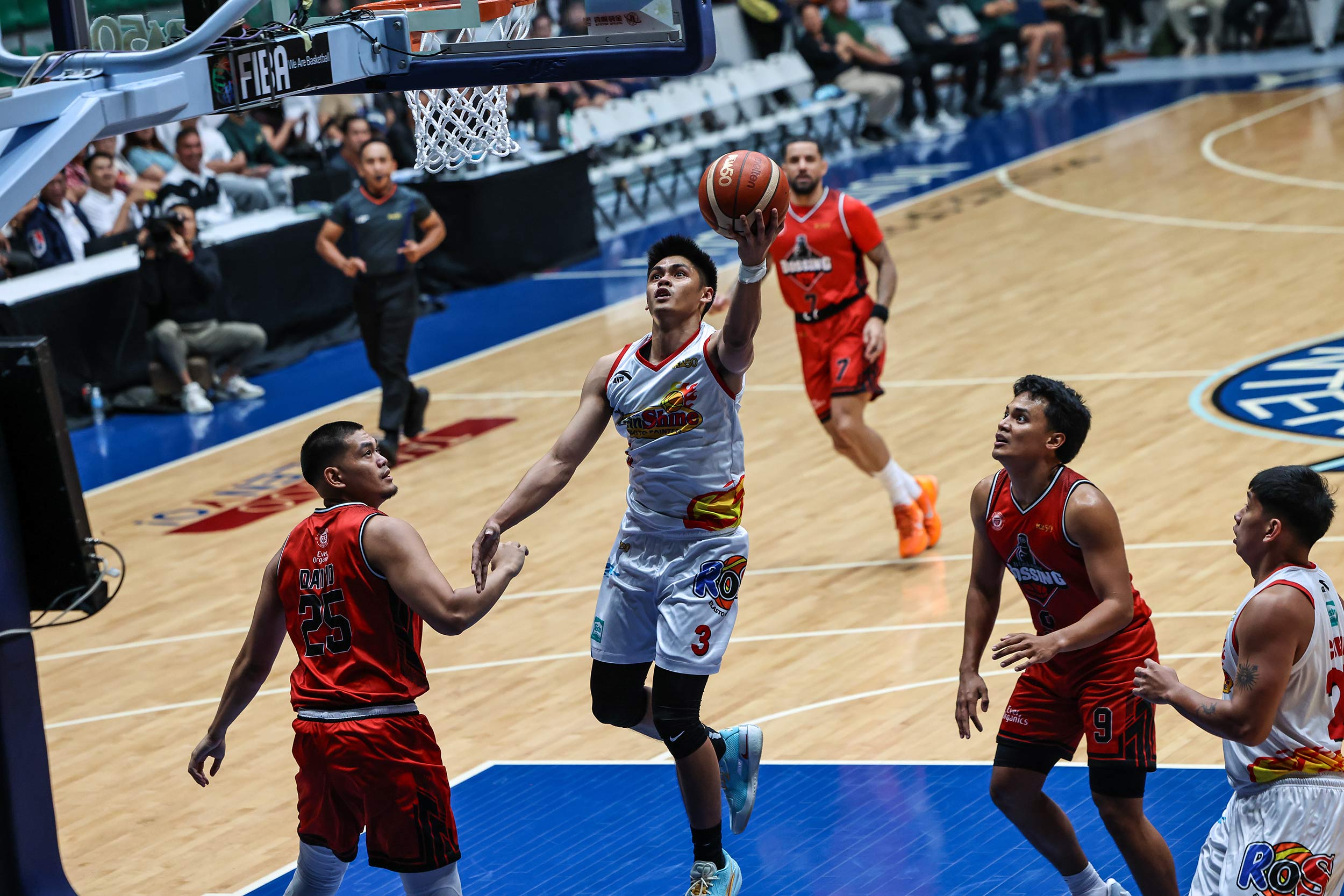 Phoenix lands Gian Mamuyac as Rain or Shine ends four-year partnership