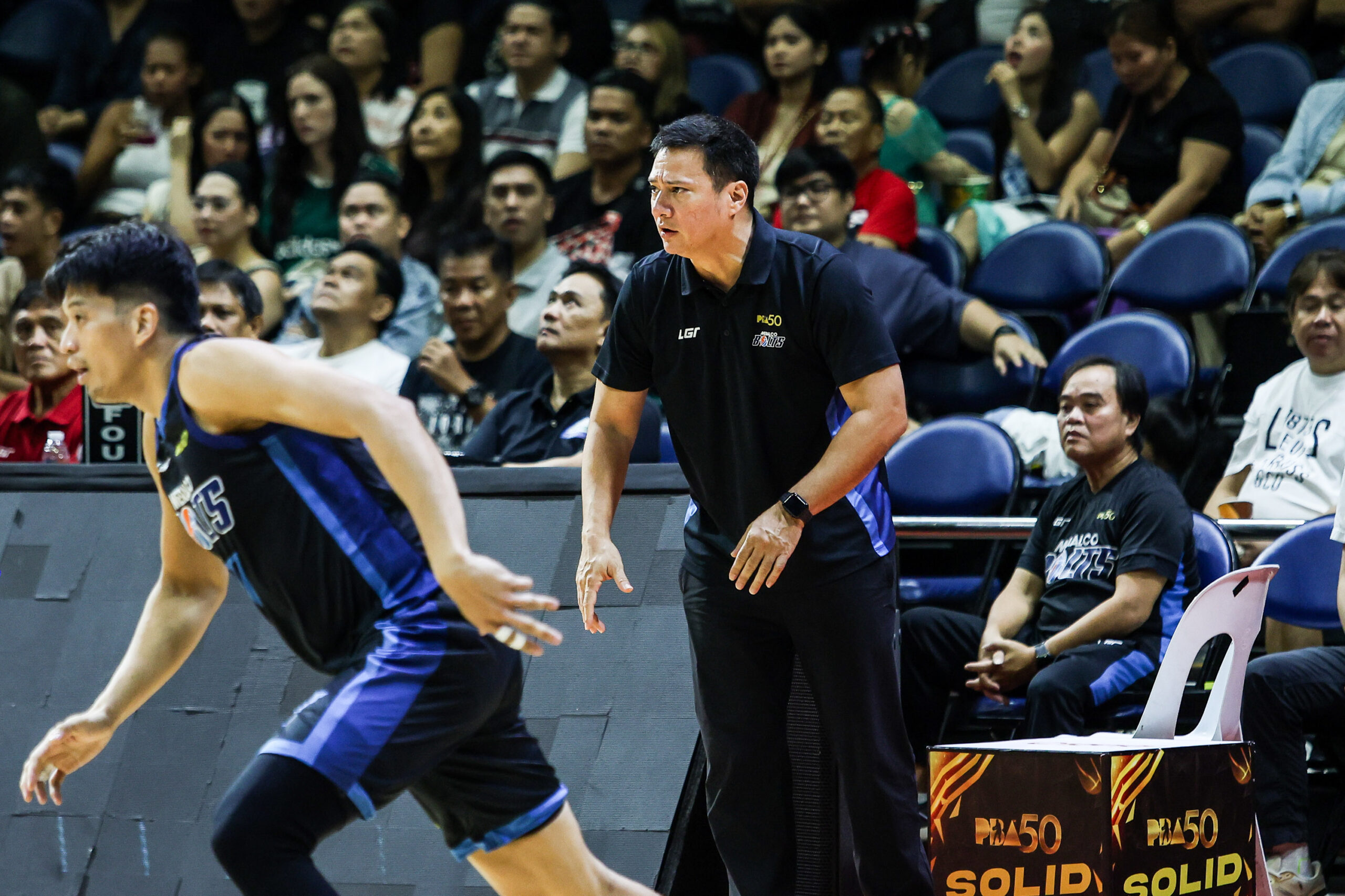 Meralco’s head coach Luigi Trillo seeks officiating consistency after Bolts’ one-point loss to Phoenix