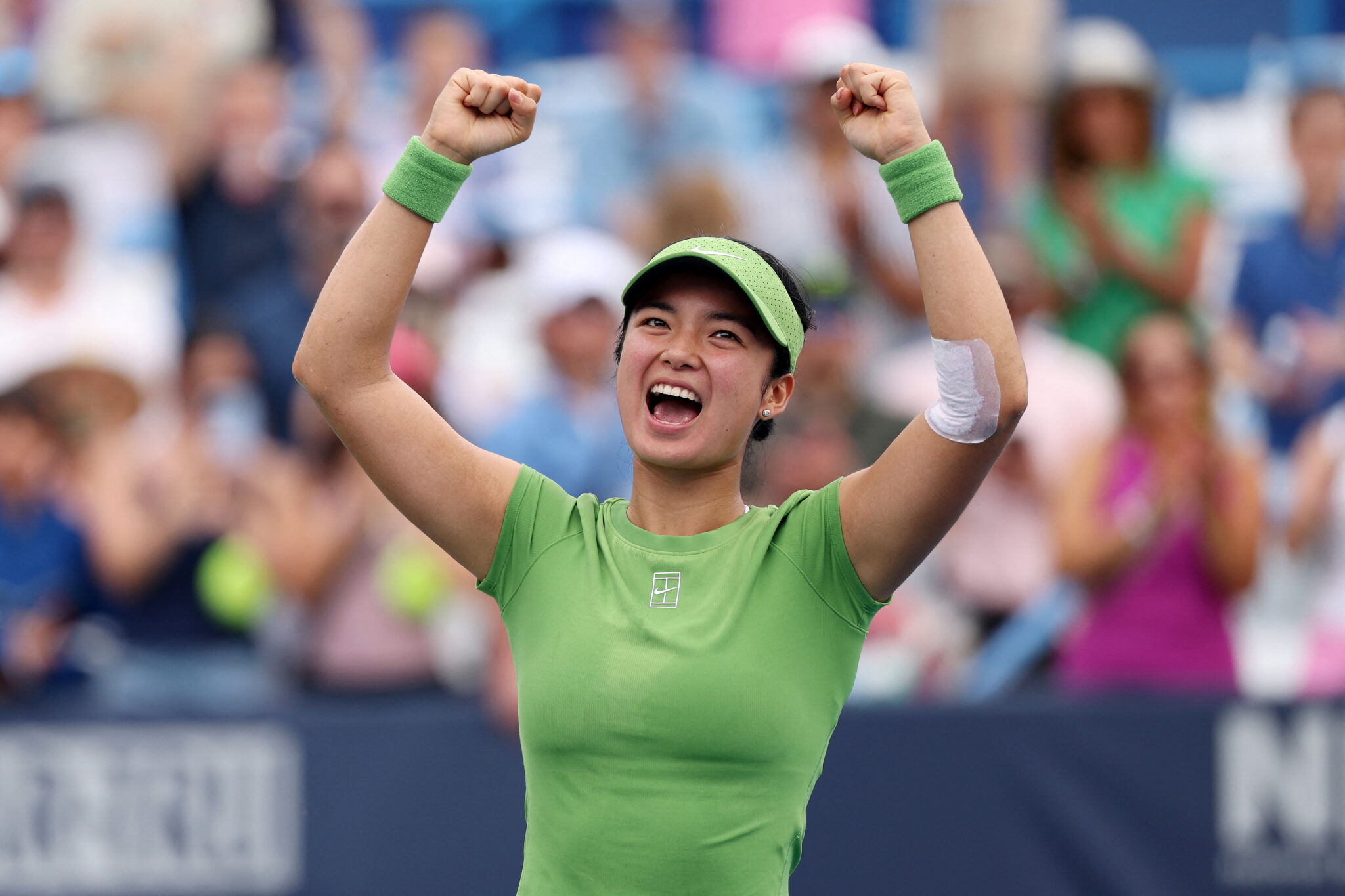 Alex Eala gets Australian Open revenge on Alycia Parks, advances to Canadian Open Round of 32